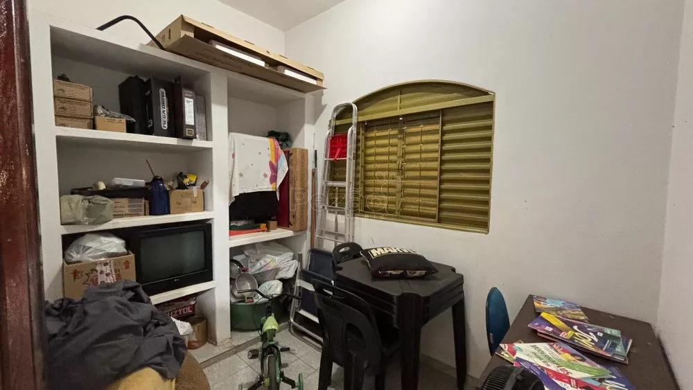 Casa, 4 quartos, 236 m² - Foto 1