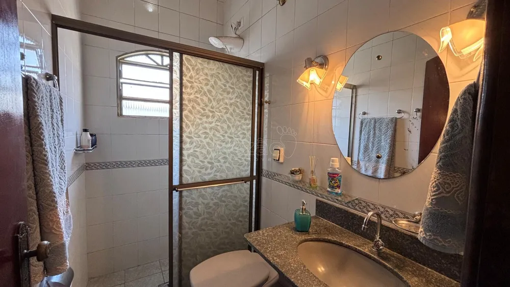 Casa, 4 quartos, 236 m² - Foto 1