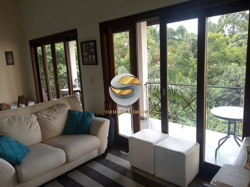 Casa de Condomínio para alugar com 3 quartos, 230m² - Foto 1