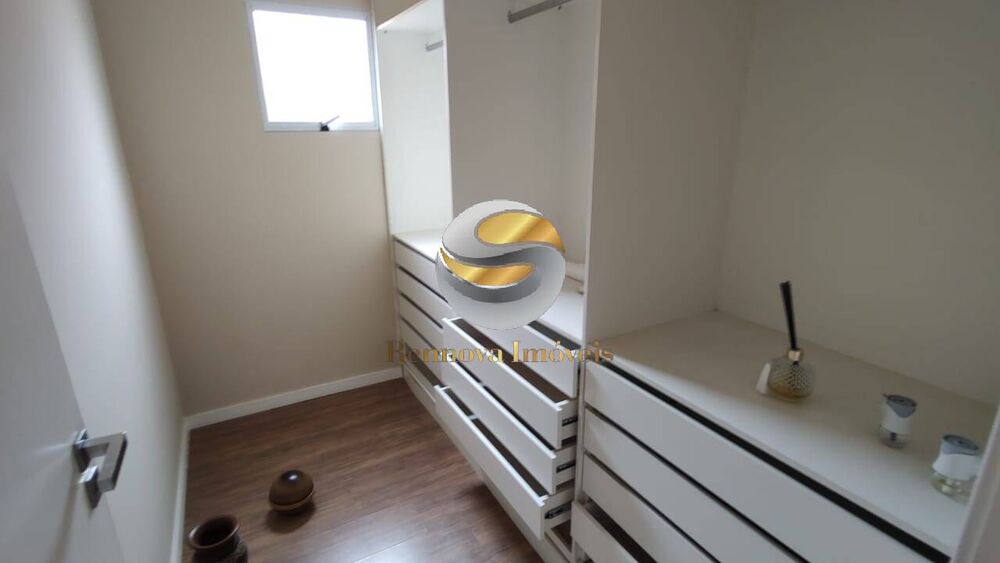 Casa de Condomínio para alugar com 4 quartos, 350m² - Foto 3