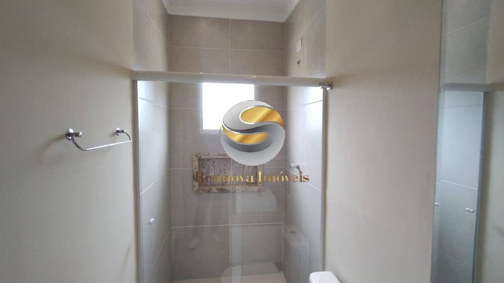 Casa de Condomínio para alugar com 4 quartos, 350m² - Foto 4
