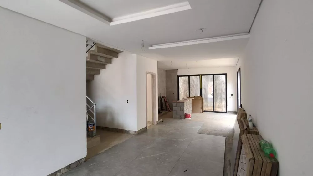 Casa de Condomínio à venda com 3 quartos, 186m² - Foto 2