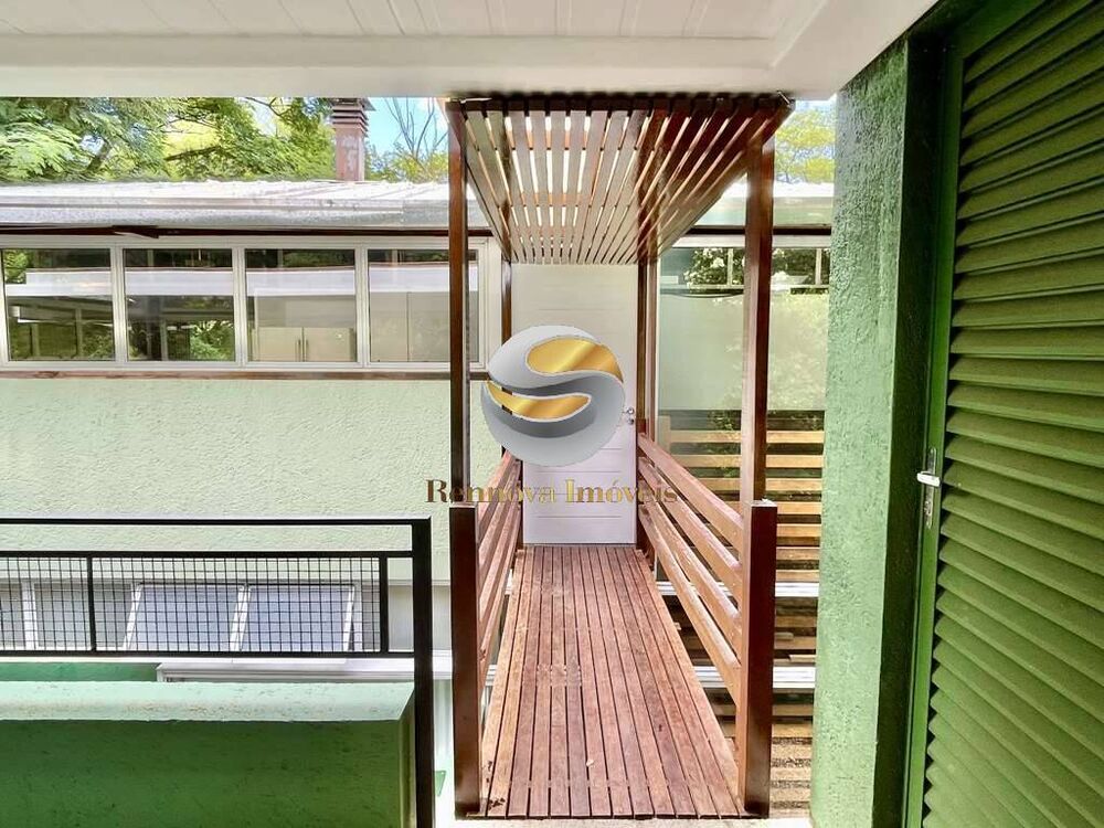 Casa de Condomínio à venda com 3 quartos, 380m² - Foto 2