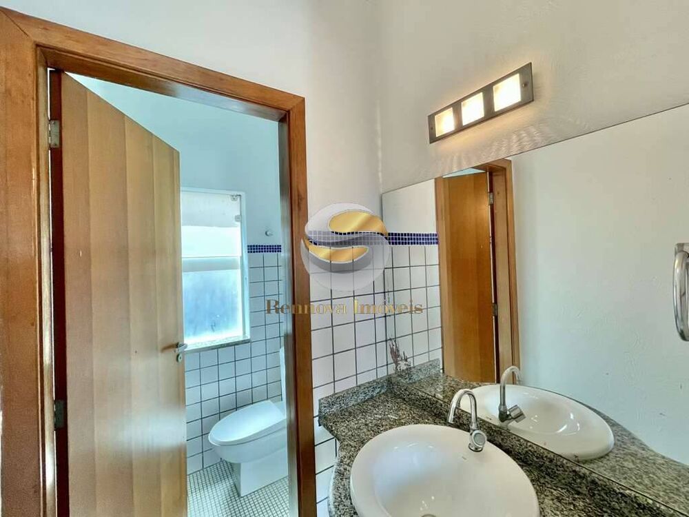 Casa de Condomínio para alugar com 4 quartos, 300m² - Foto 5