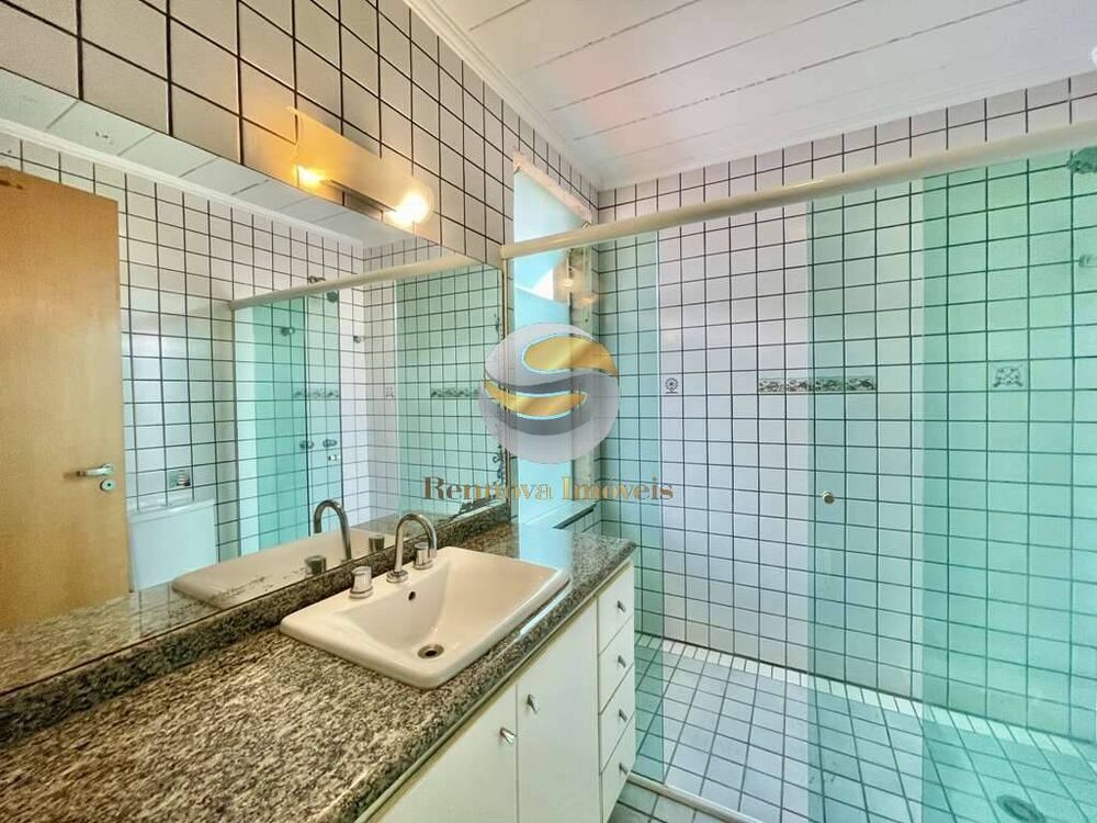 Casa de Condomínio para alugar com 4 quartos, 300m² - Foto 8