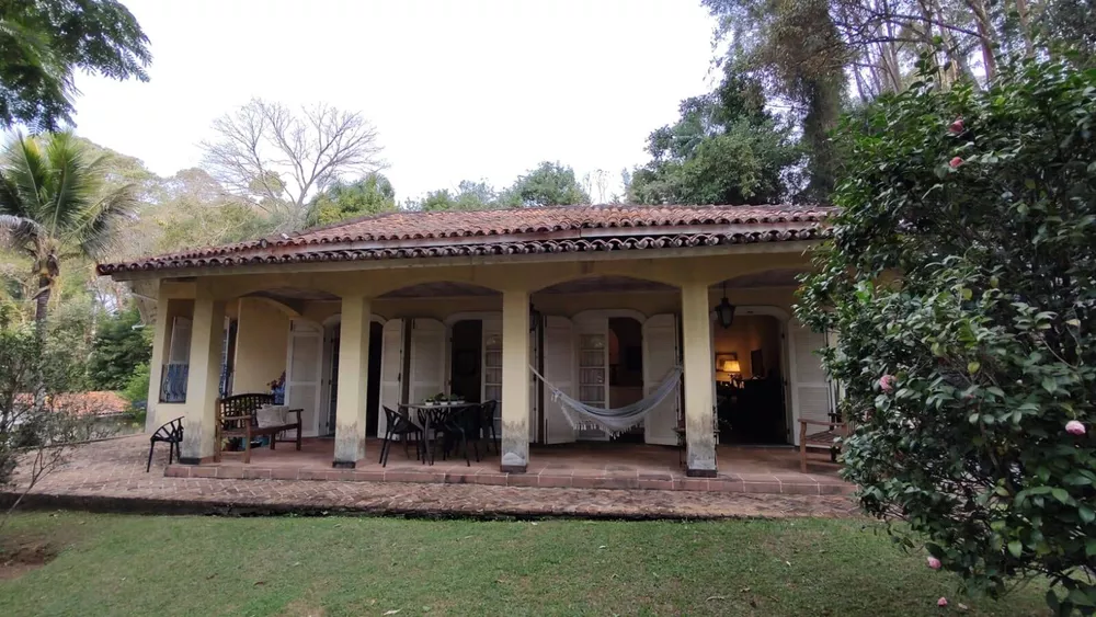 Casa de Condomínio à venda com 4 quartos, 388m² - Foto 3