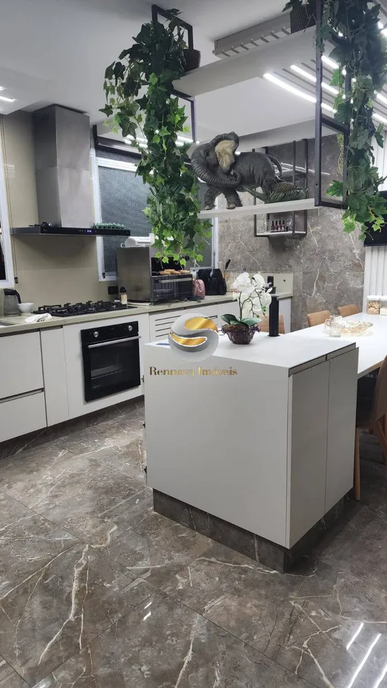 Apartamento, 4 quartos, 245 m² - Foto 2