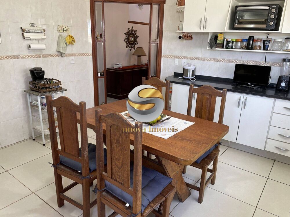 Casa de Condomínio à venda com 3 quartos, 960m² - Foto 4
