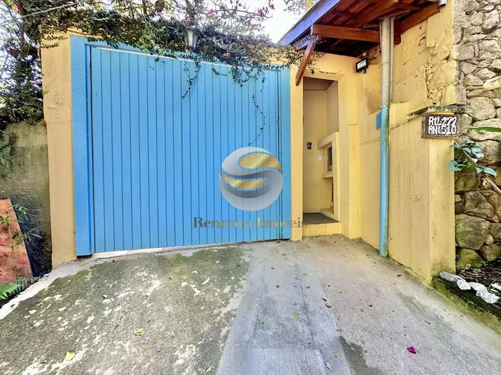 Casa, 5 quartos, 302 m² - Foto 1