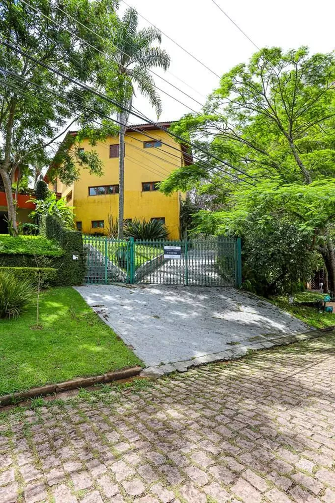 Casa de Condomínio à venda com 4 quartos, 482m² - Foto 3