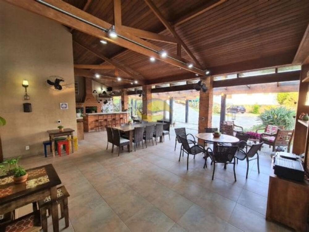 Casa de Condomínio à venda com 5 quartos, 690m² - Foto 4