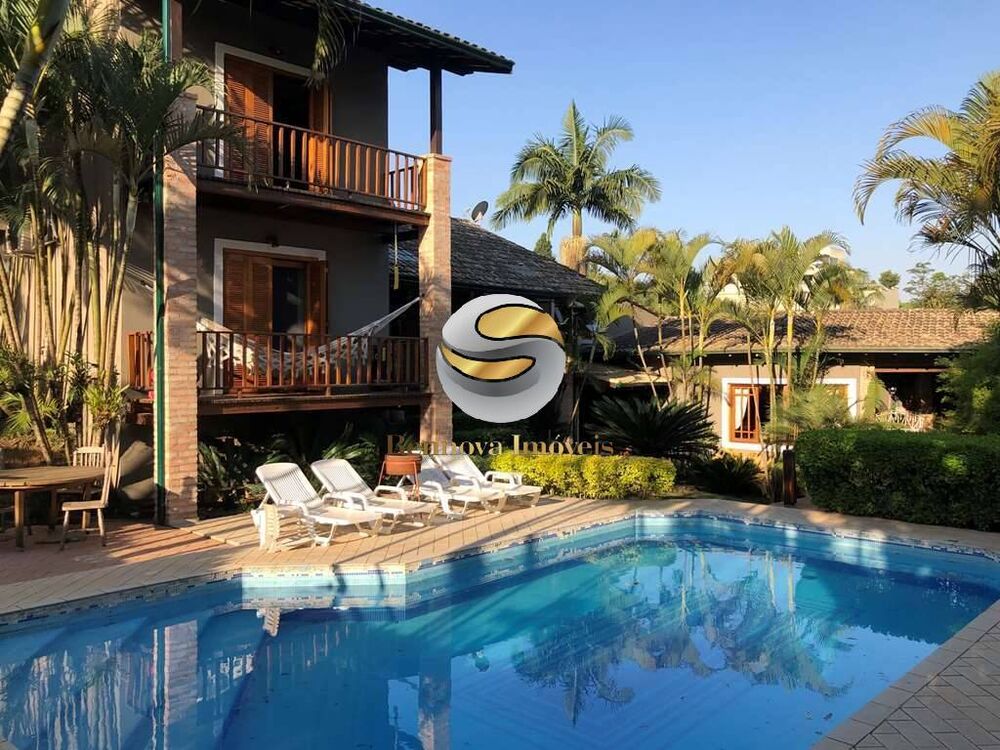 Casa de Condomínio à venda com 4 quartos, 450m² - Foto 1
