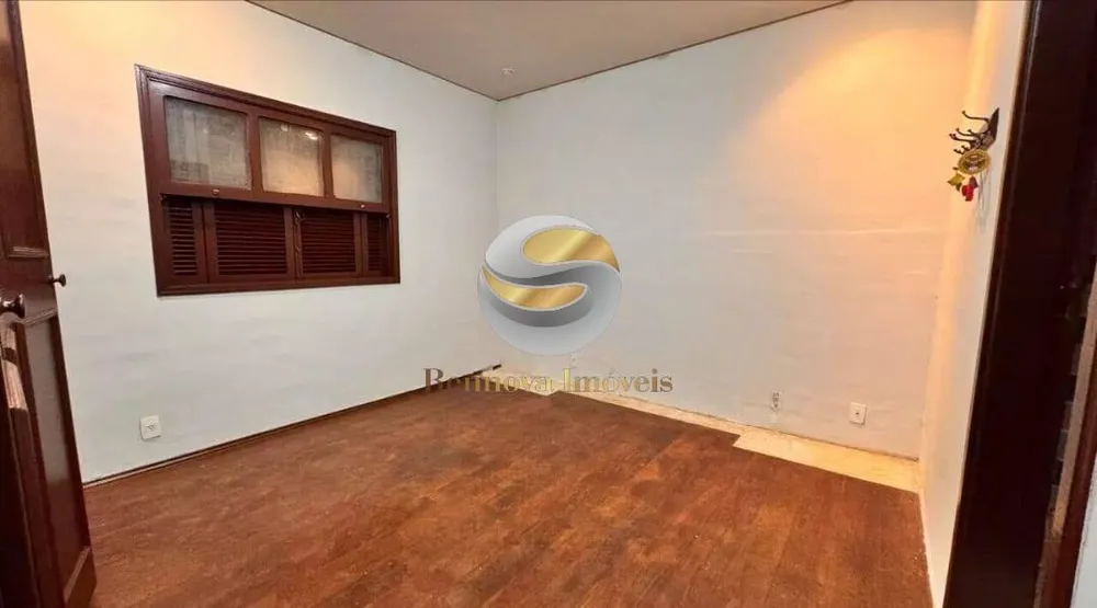 Casa, 4 quartos, 260 m² - Foto 1