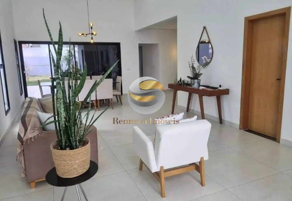 Casa, 3 quartos, 224 m² - Foto 1