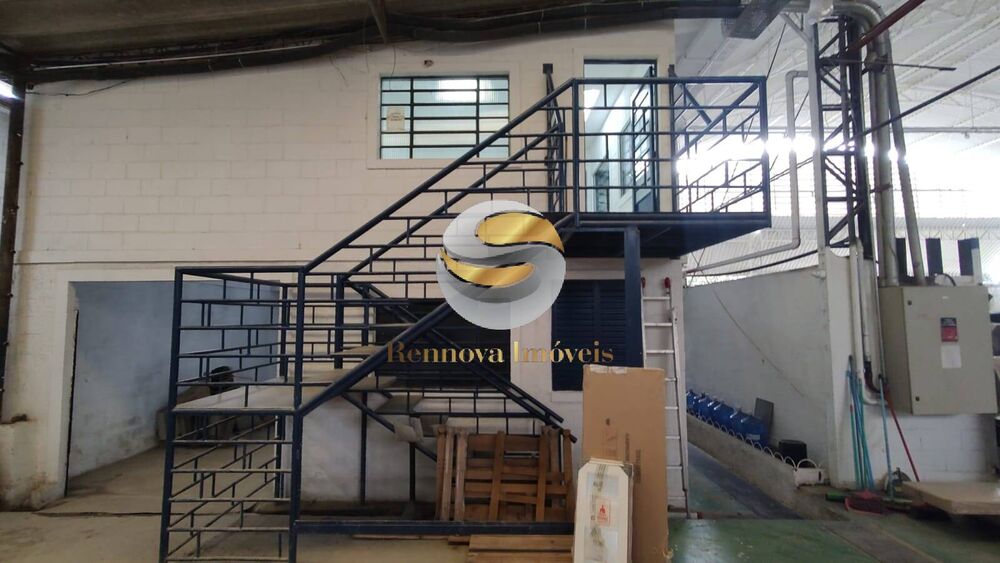 Prédio Inteiro para alugar, 1600m² - Foto 2