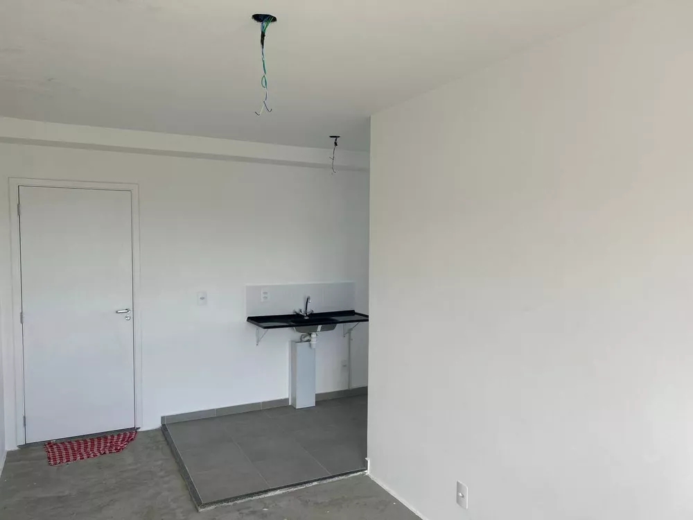 Apartamento à venda com 2 quartos, 47m² - Foto 2