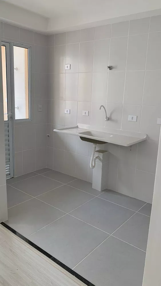 Apartamento à venda com 2 quartos, 41m² - Foto 3