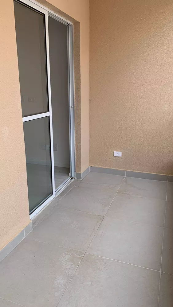 Apartamento à venda com 2 quartos, 41m² - Foto 2