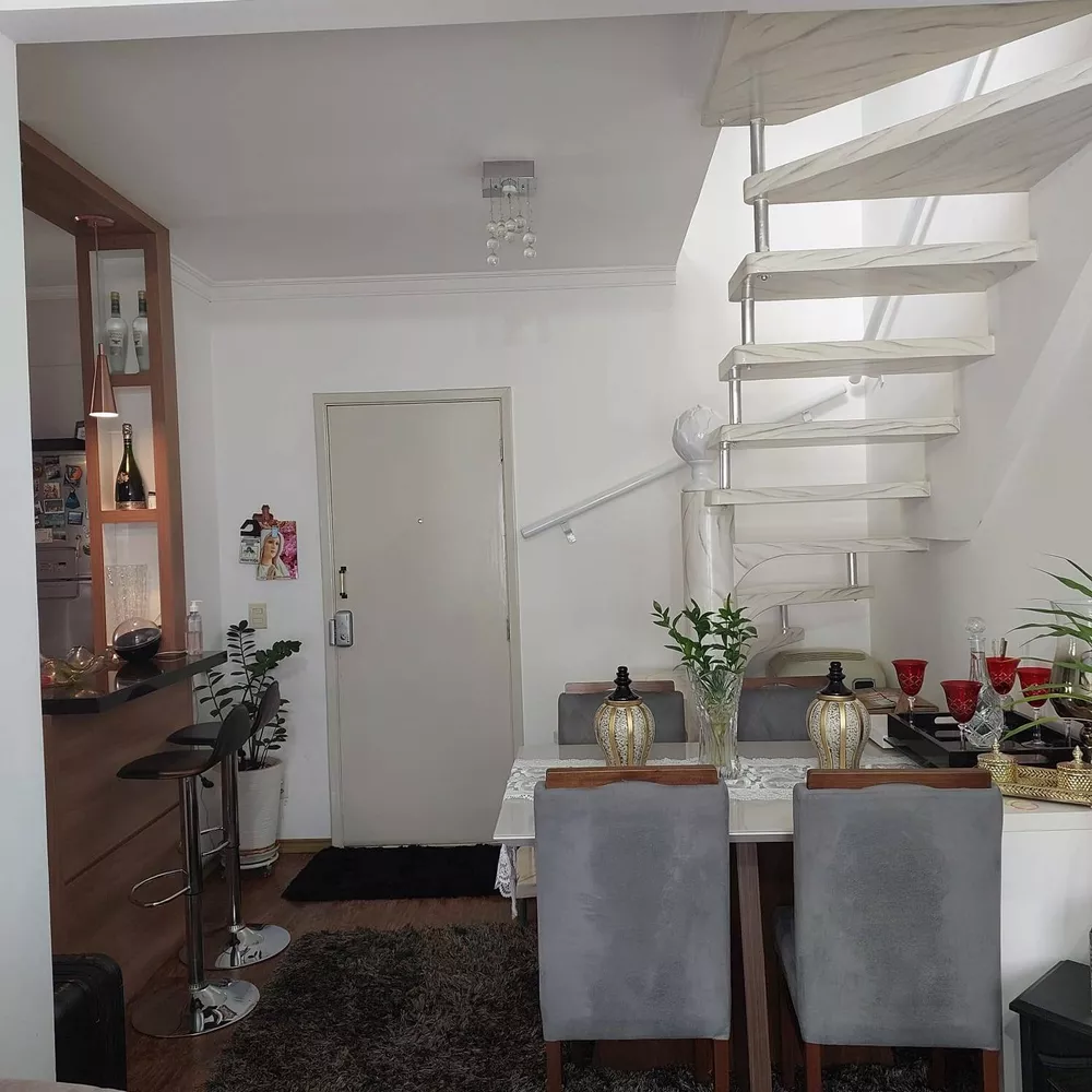 Apartamento à venda com 3 quartos, 110m² - Foto 2