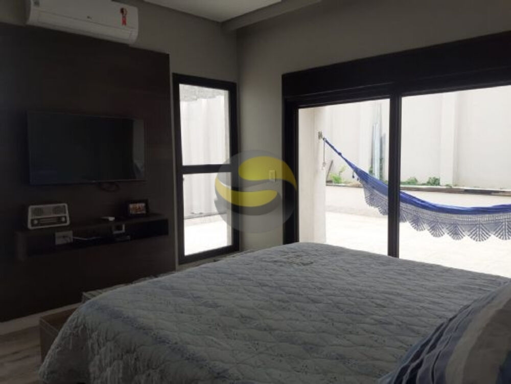Casa de Condomínio à venda com 4 quartos, 360m² - Foto 3