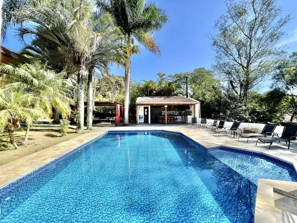 Casa de Condomínio à venda com 5 quartos, 608m² - Foto 1