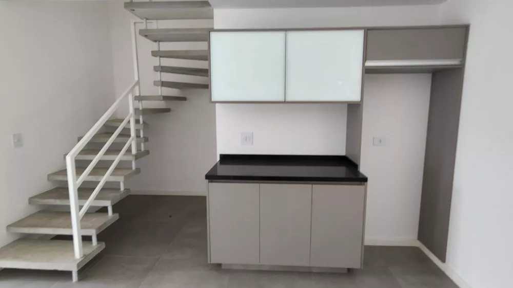 Casa de Condomínio para alugar com 3 quartos, 140m² - Foto 2