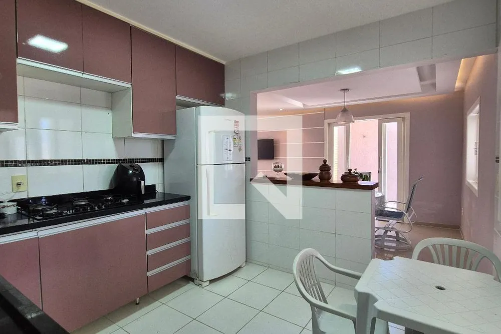 Casa, 3 quartos, 240 m² - Foto 47