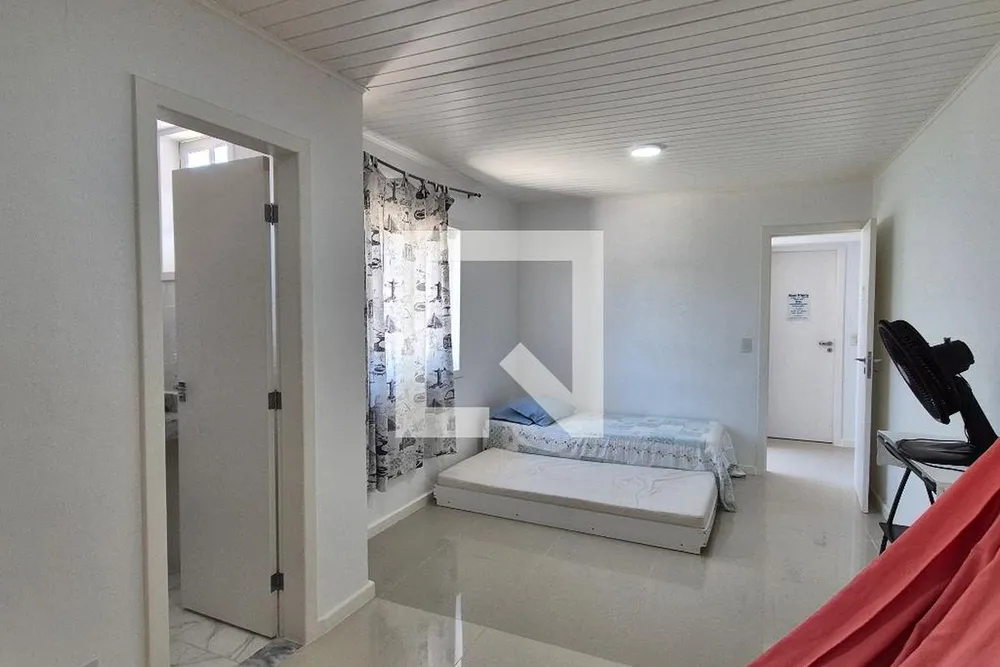 Casa, 3 quartos, 240 m² - Foto 13