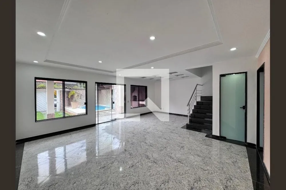 Casa, 4 quartos, 350 m² - Foto 1