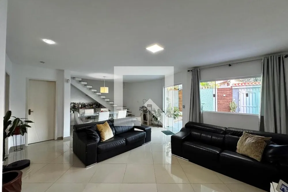 Casa, 4 quartos, 220 m² - Foto 2