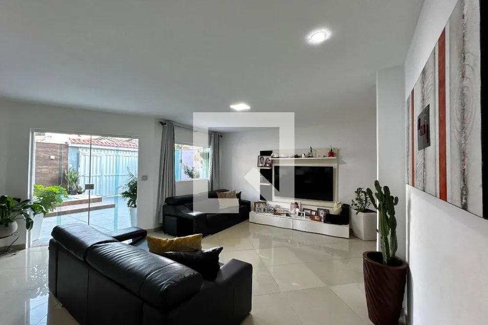 Casa, 4 quartos, 220 m² - Foto 3