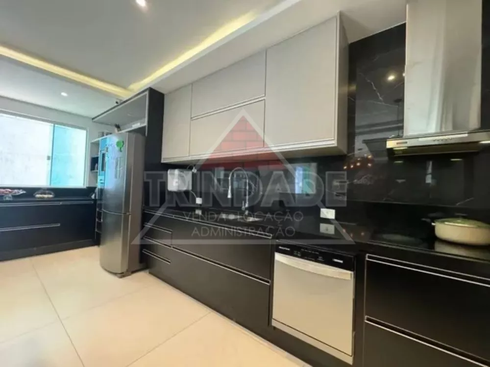 Casa, 3 quartos, 220 m² - Foto 6