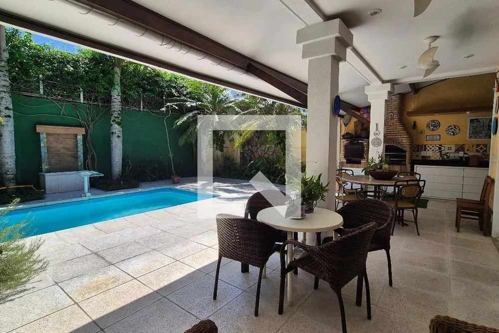 Casa, 4 quartos, 214 m² - Foto 2