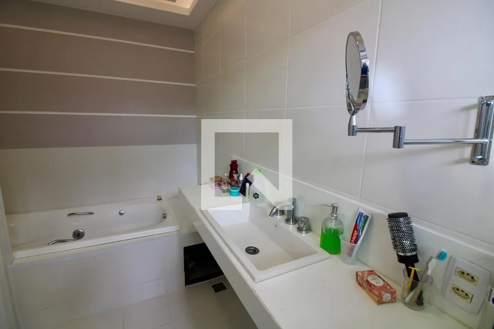 Casa, 3 quartos, 240 m² - Foto 36