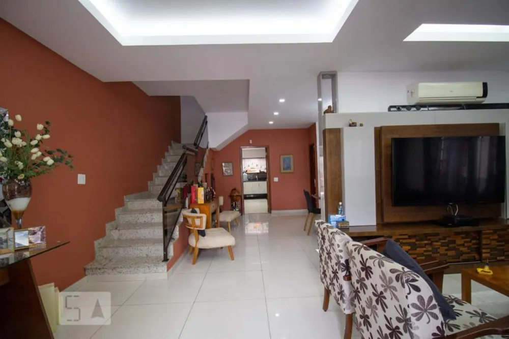 Casa, 3 quartos, 250 m² - Foto 3