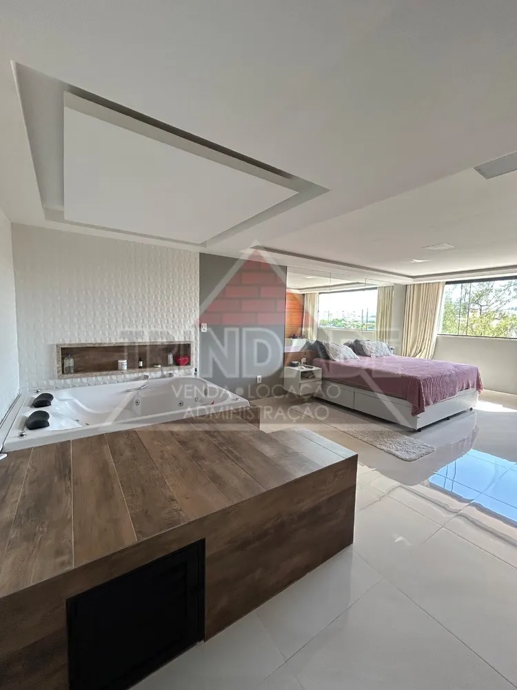 Apartamento, 3 quartos, 230 m² - Foto 2