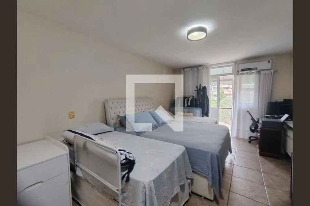 Casa, 3 quartos, 220 m² - Foto 1