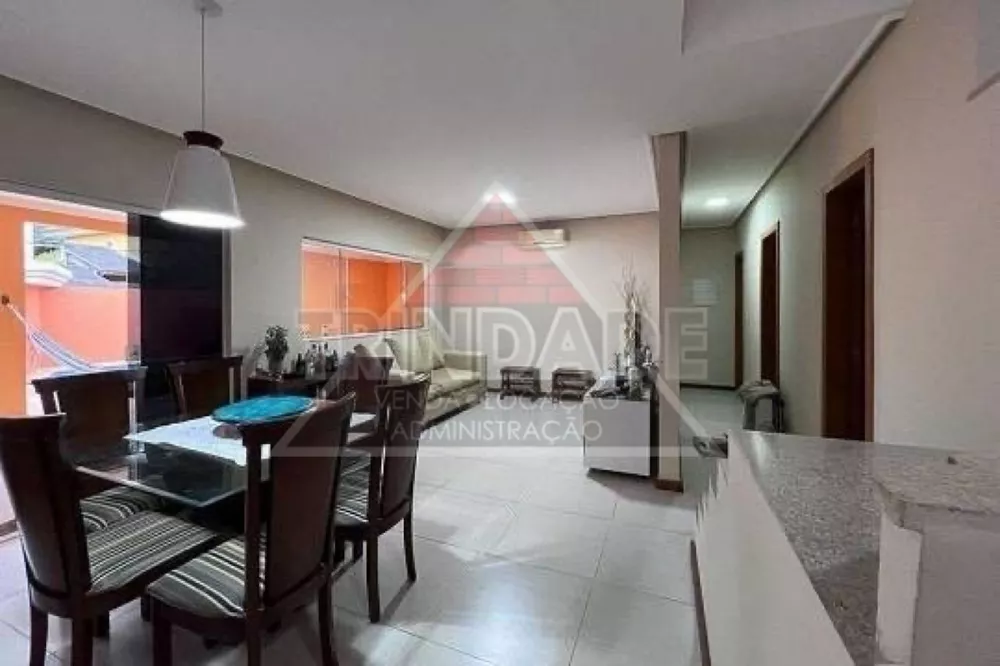 Casa, 3 quartos, 200 m² - Foto 2