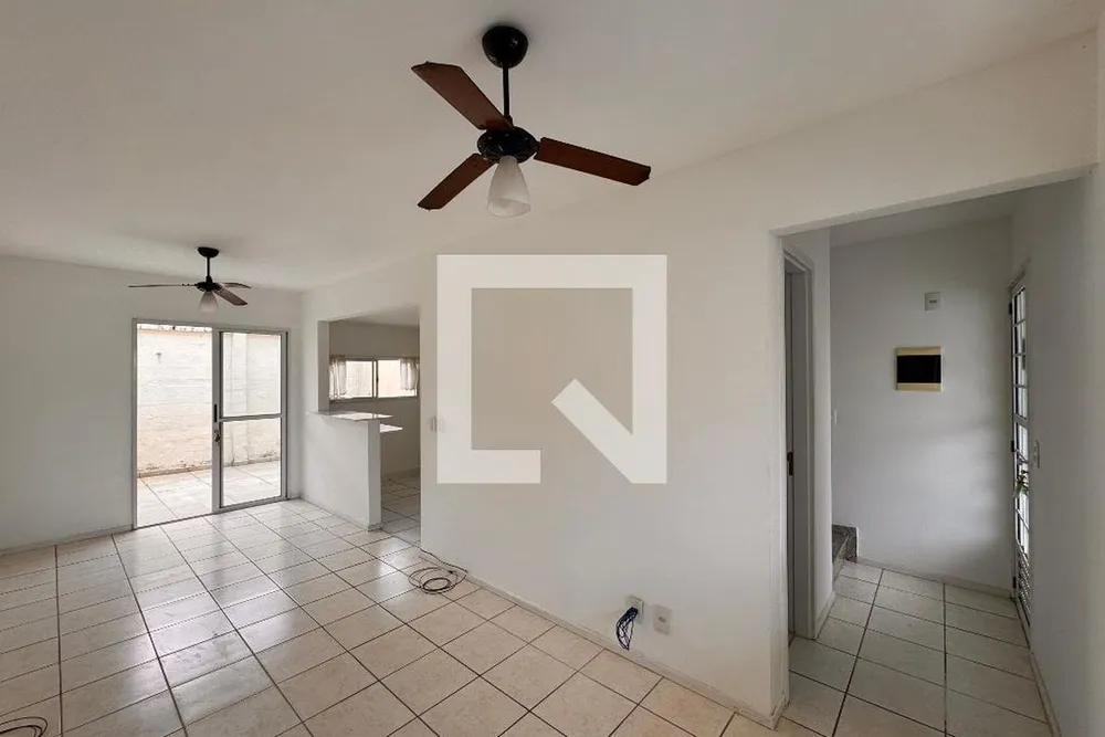 Casa, 3 quartos, 84 m² - Foto 1