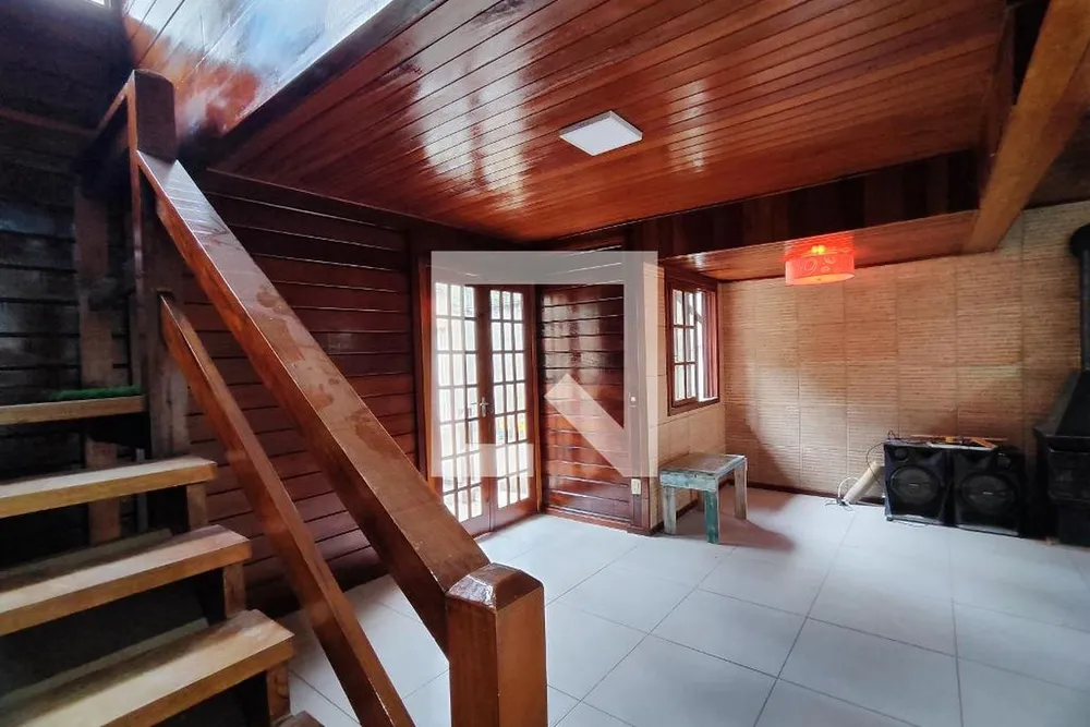 Casa, 3 quartos, 230 m² - Foto 4