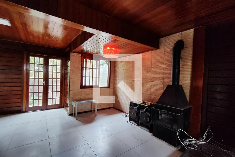 Casa, 3 quartos, 230 m² - Foto 2