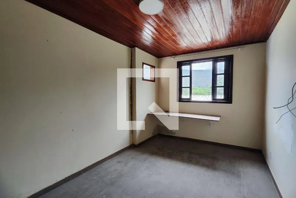 Casa, 3 quartos, 230 m² - Foto 35