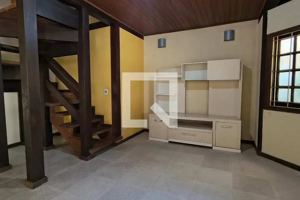 Casa, 5 quartos, 160 m² - Foto 3