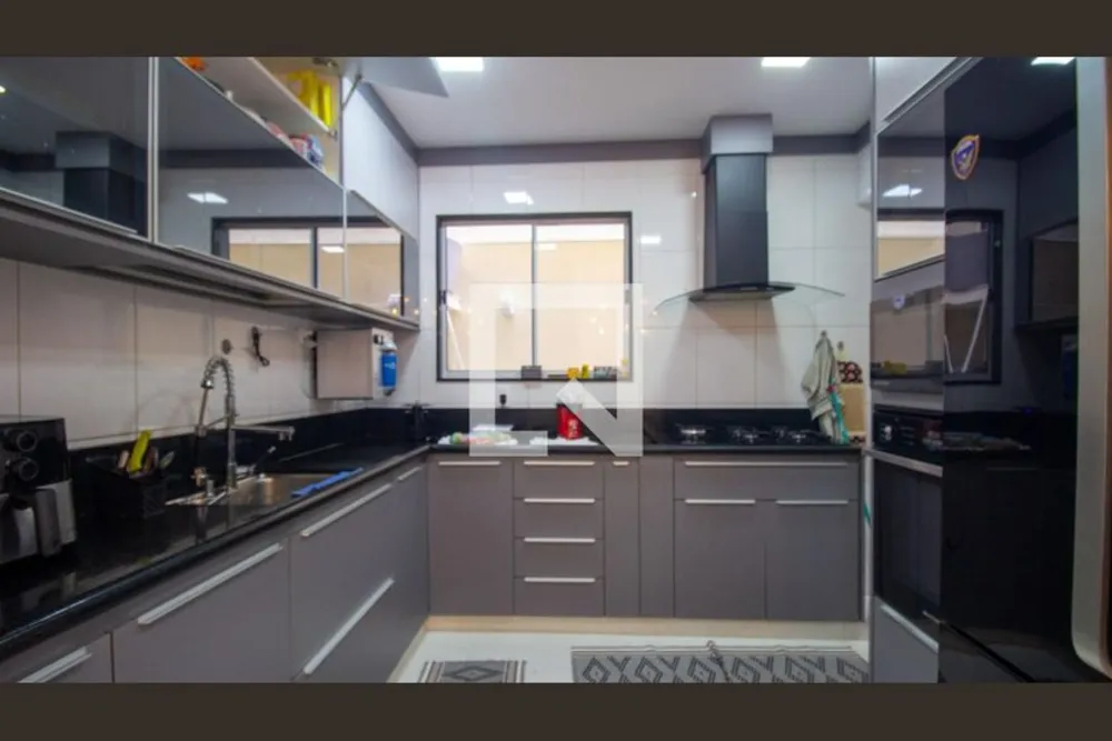 Casa, 4 quartos, 250 m² - Foto 16