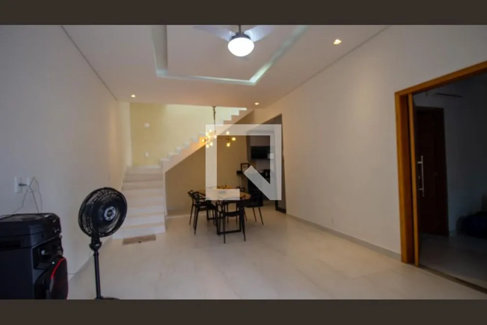Casa, 4 quartos, 250 m² - Foto 1