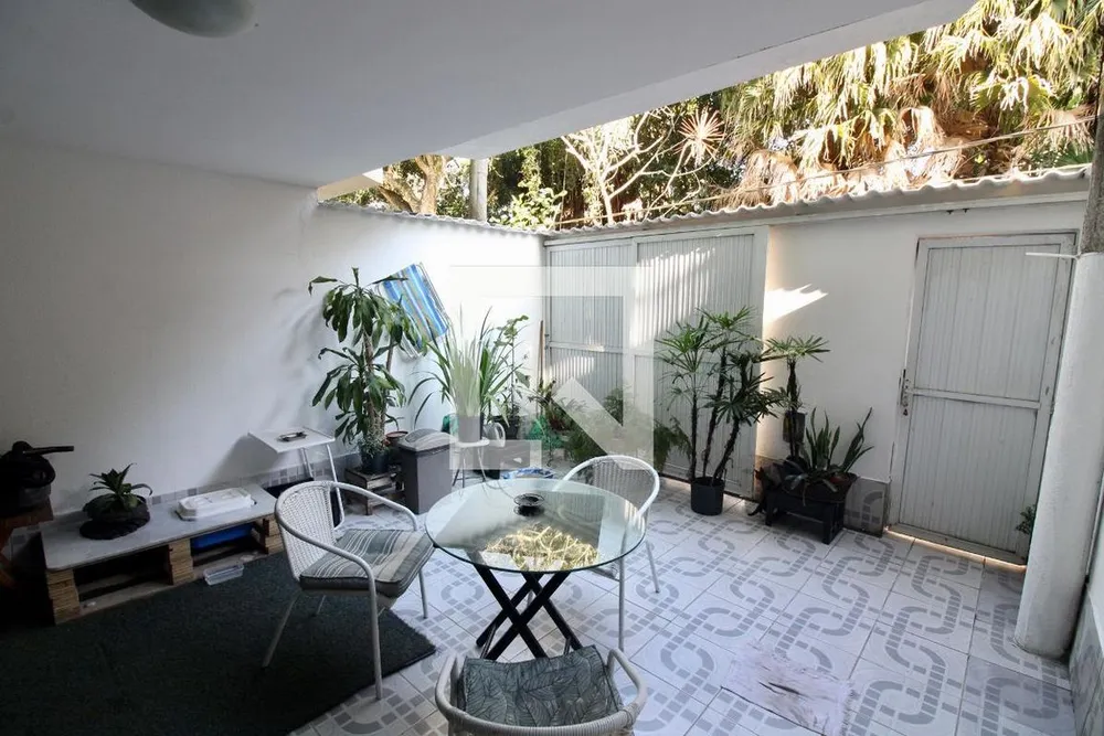 Casa, 3 quartos, 202 m² - Foto 2
