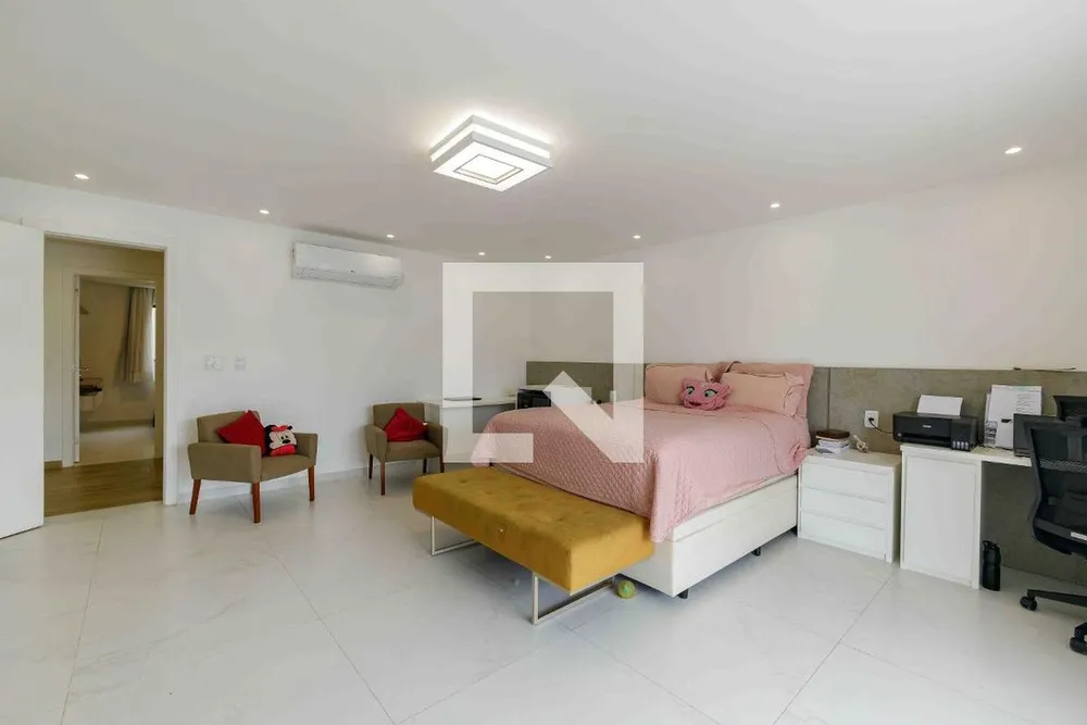 Casa, 4 quartos, 270 m² - Foto 62