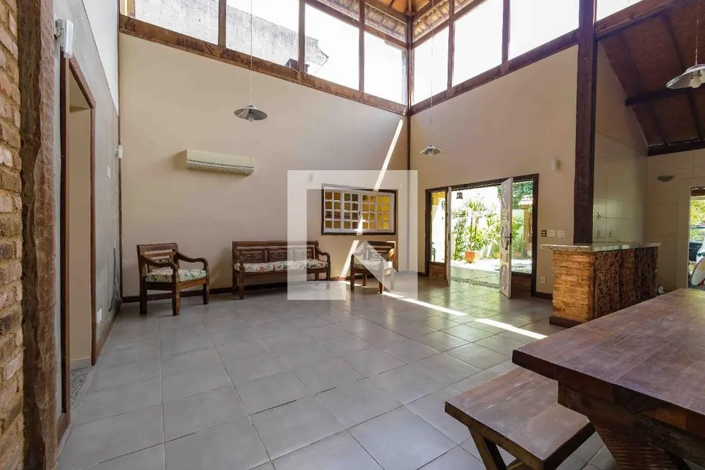 Casa, 5 quartos, 248 m² - Foto 2