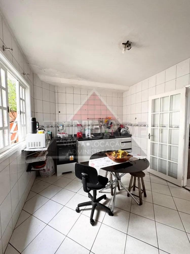 Casa, 3 quartos, 200 m² - Foto 10