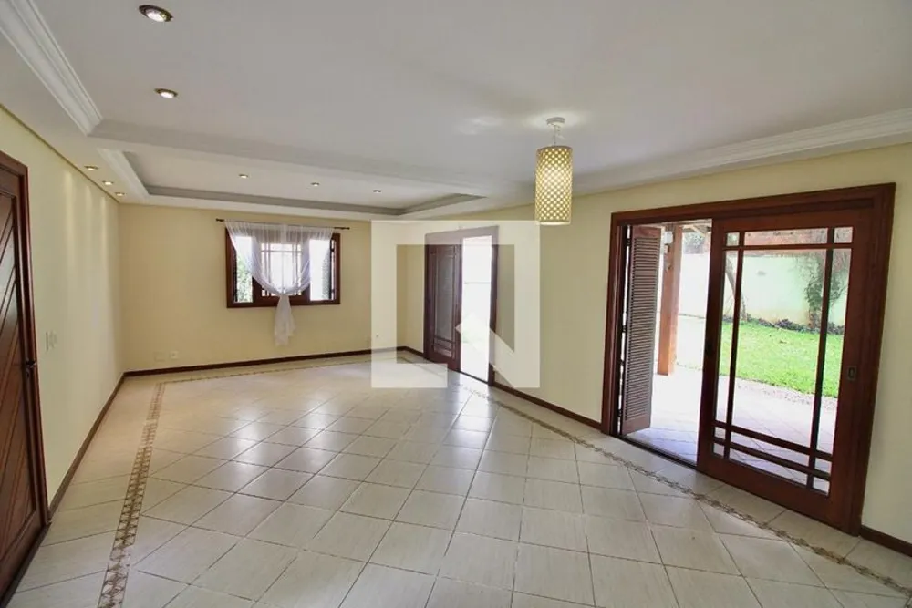 Casa, 5 quartos, 250 m² - Foto 1